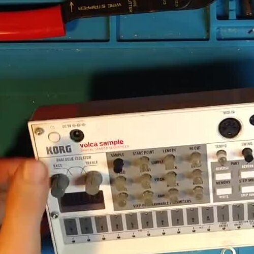 /articles/Gav-Tries-To-Fix-Powerless-Korg-Volca-Sample/img/full.jpg