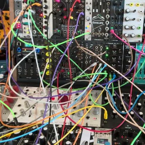 /articles/music-sketch-Alan-Phoned/img/full.jpg